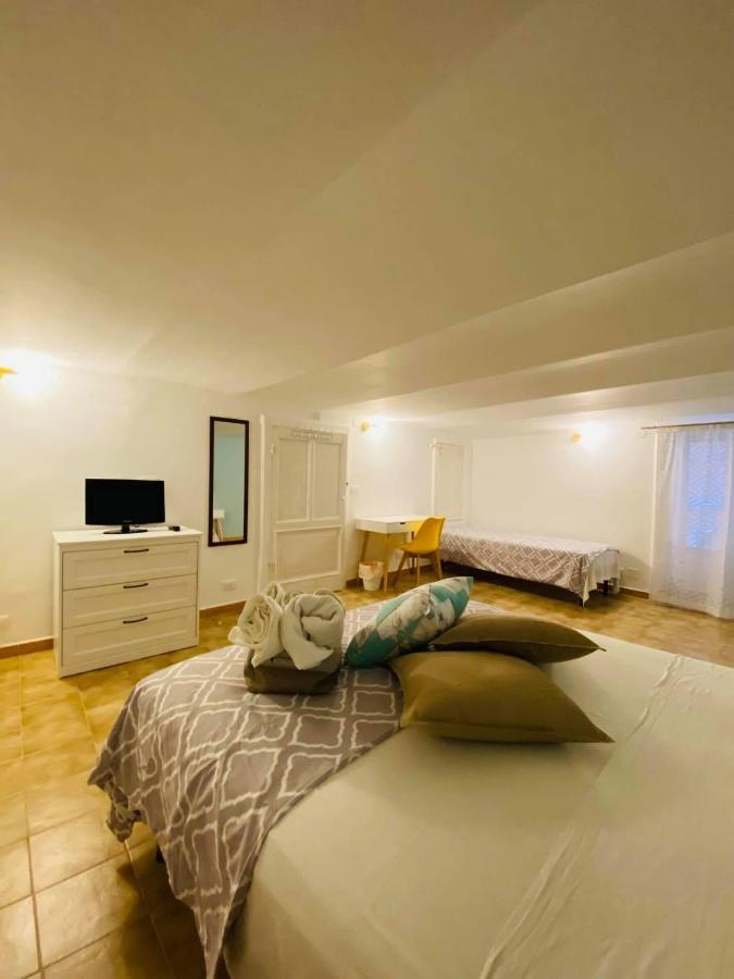 Appartement Vico Gli Scalzi à Gaète Extérieur photo